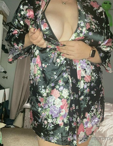 baby nackt onlyfans sexy akt bild