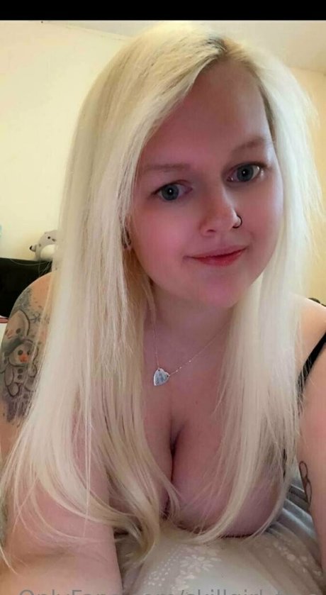 skillgirl free exklusive erotische bilder