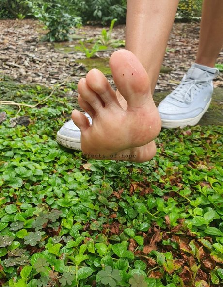 hope feet erotische xxx bild