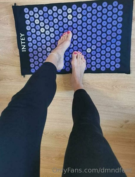 dmndfeet schauspielerin hübsche bild