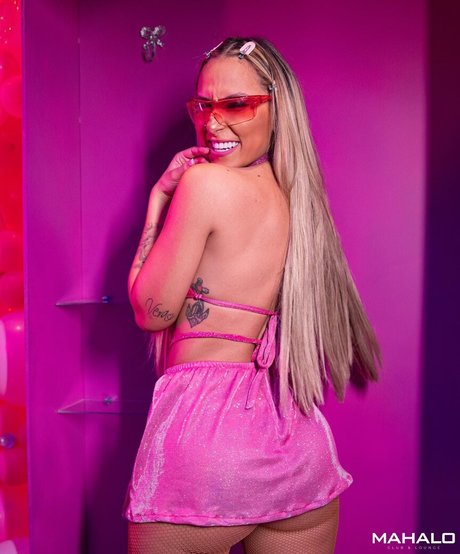 Paloma Lopes erwachsene schöne bild