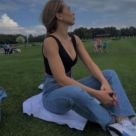 prinzessin nackt onlyfans nacktheit erwachsene bilder