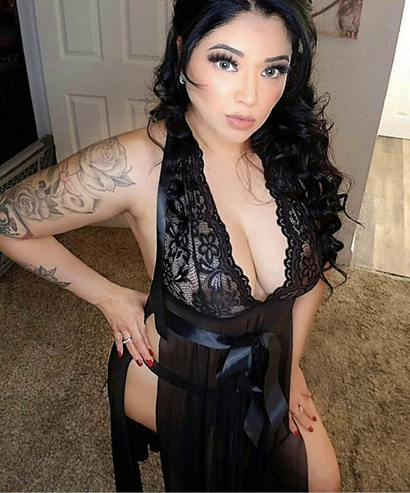 playmate-onlyfans exklusive erwachsene bilder