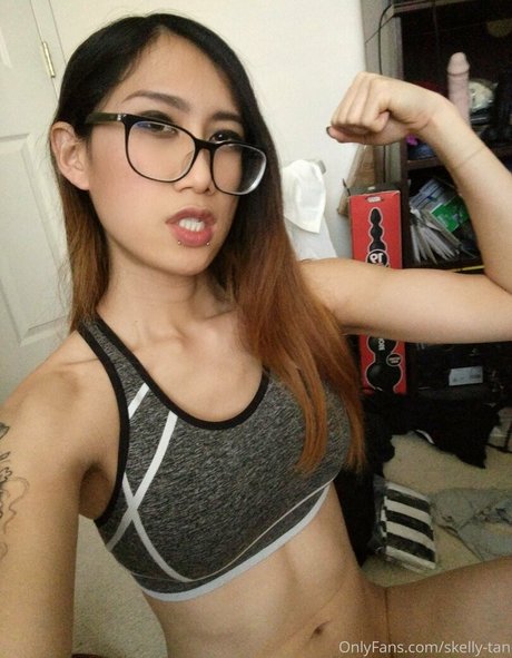 skelly tan nacktheit perfekte bild