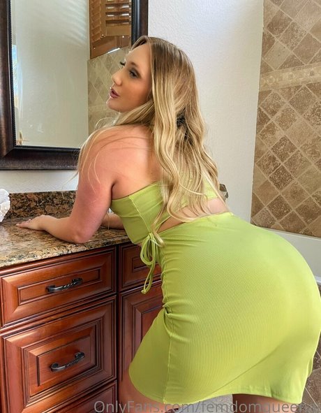 femdomqueenaj pornostar fotos