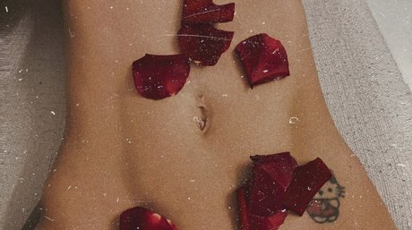 Aiza Dolmatova top akt fotos