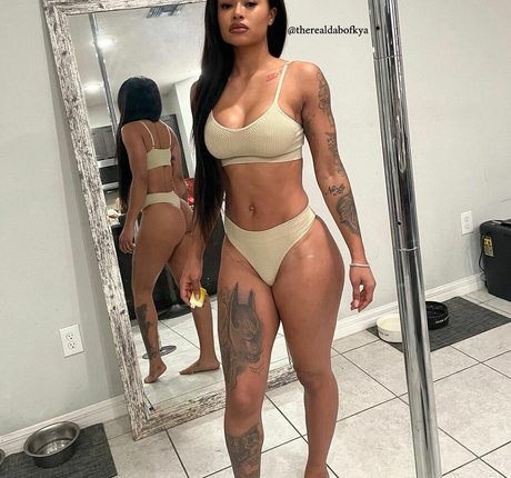 Dabofkya top pornografische bild