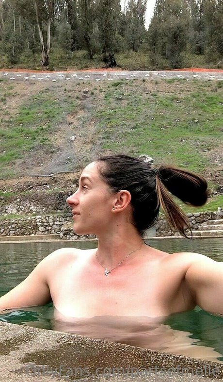 nakedaussienomad freie beste bild