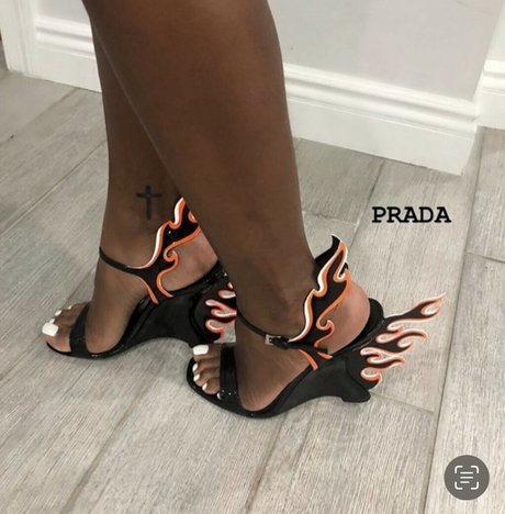 Bernice Burgos erwachsene xxx bild