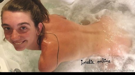 indieonline schauspielerin sexy fotos