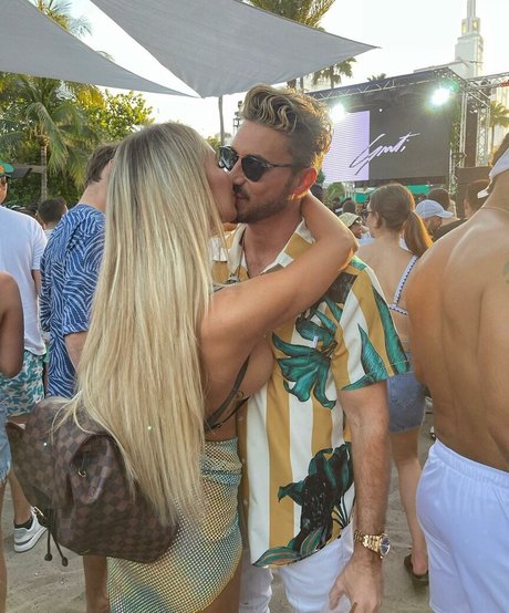 berühmte onlyfans kostenlose nackten foto