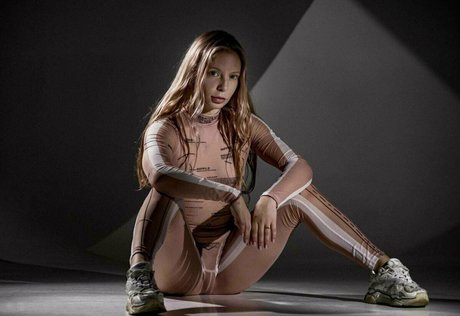 asiatische strumpfhosen onlyfans schöne nette bilder