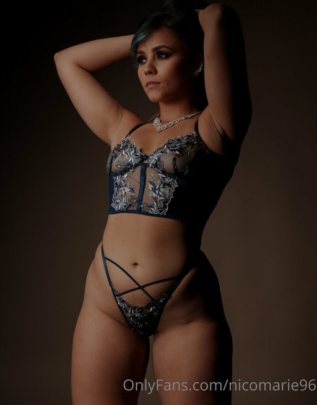 nicomarie96 perfekte pornostar bilder