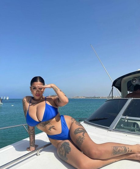 May Bakshi kunst nacktheit bild