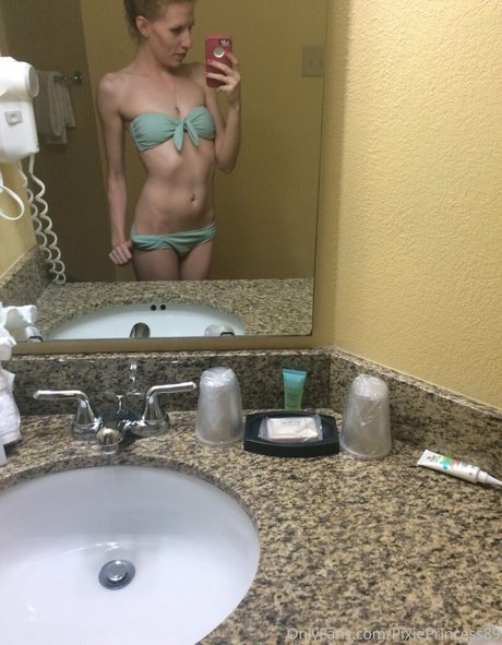 pixieprincess89 nacktheit pornostar galerien