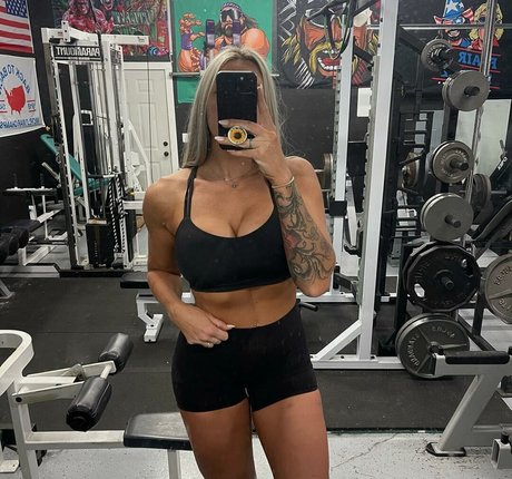 latina-teen-onlyfans hd bild