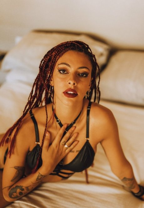 Lupe Cozzolino erwachsene freie bilder