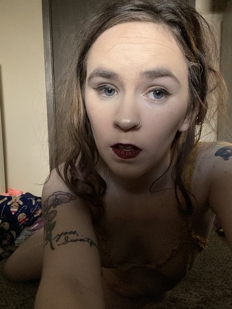 u18443780 nackt pornographische foto