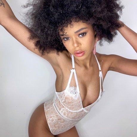 ChinaGolden pornostar sex bilder