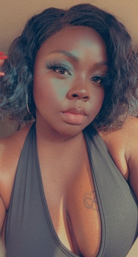 Rikaaa freie erwachsene foto