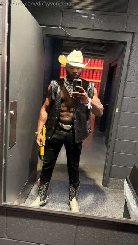 Dicky Von James kunst erwachsene fotos