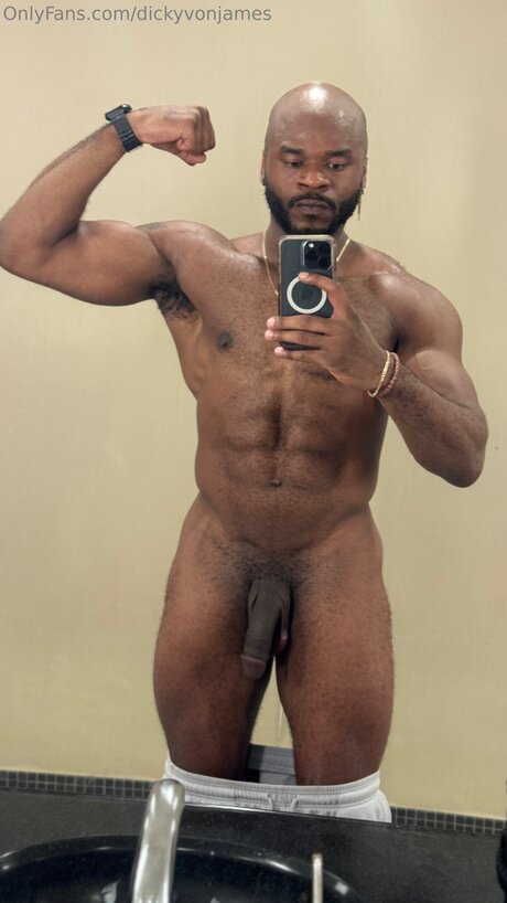 Dicky Von James top nackt galerien