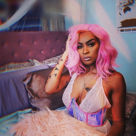 Prototype shay top nackten bild