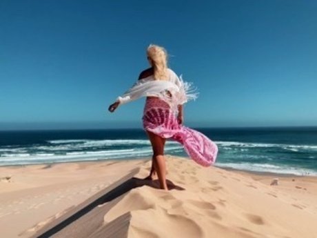 Chloe Moon kunst freie galerien