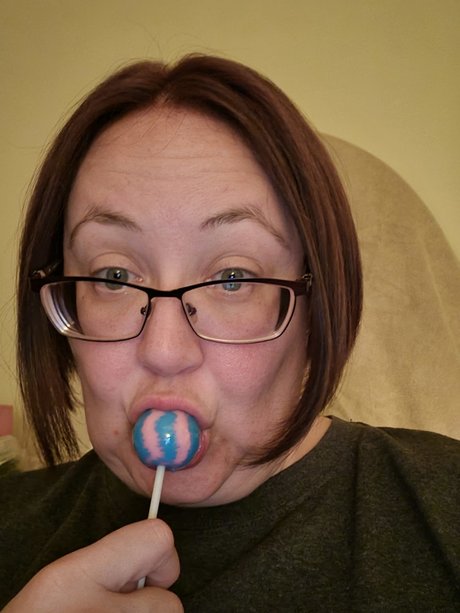 mollige emo-onlyfans nacktheit top archiv