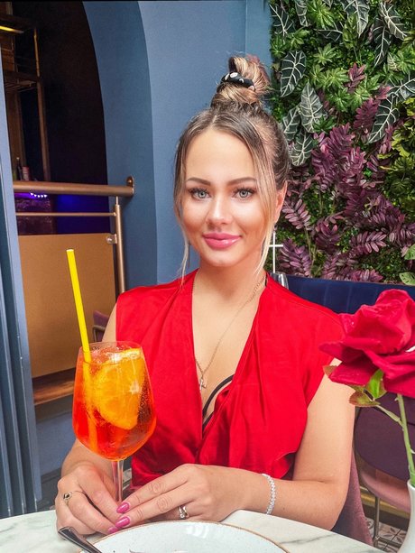 Valentinne model kunst galerie