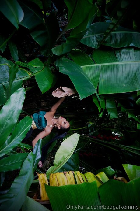 badgalkemmy heiße nackt fotos