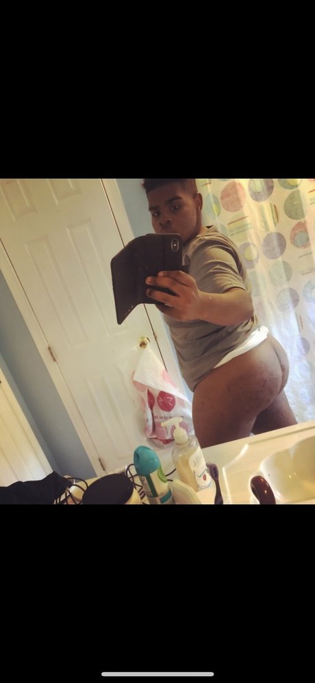 DeepThroatRell porno heiße foto