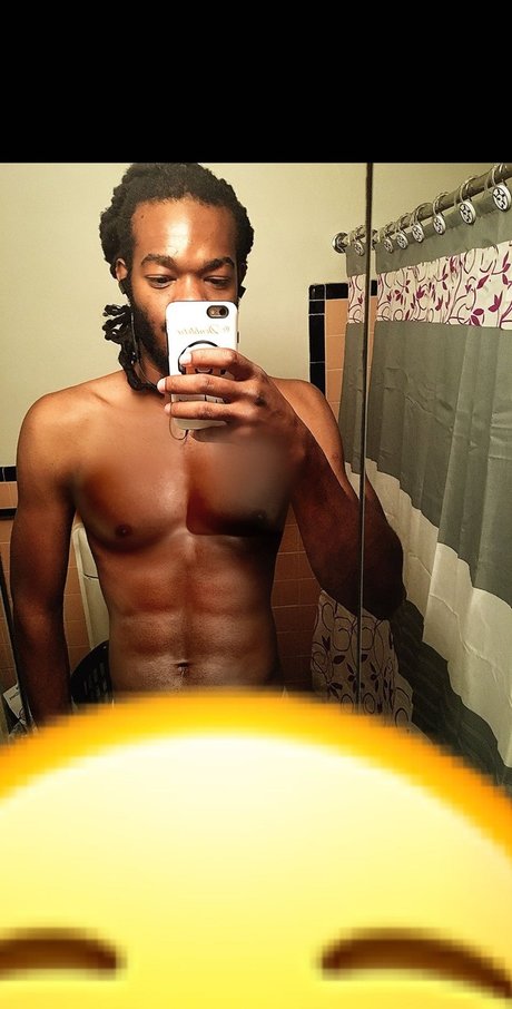 Dee Troubles erotische akt galerie