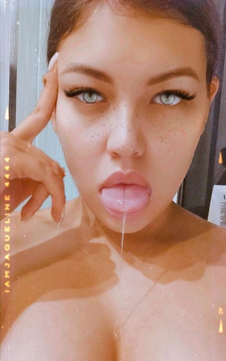 Dakota Ichigo model perfekte galerien