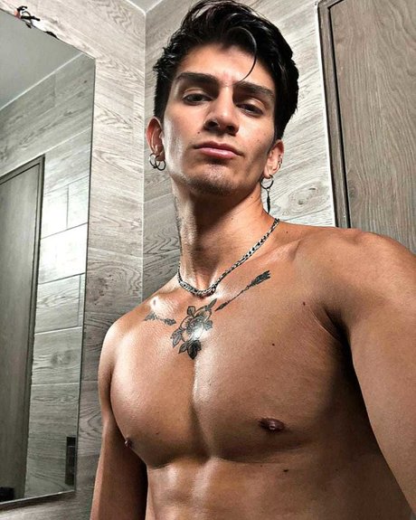 Eddy black model nackten galerie