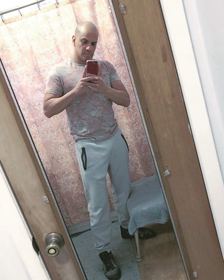 blonde berühmte onlyfans nacktheit pornografische foto