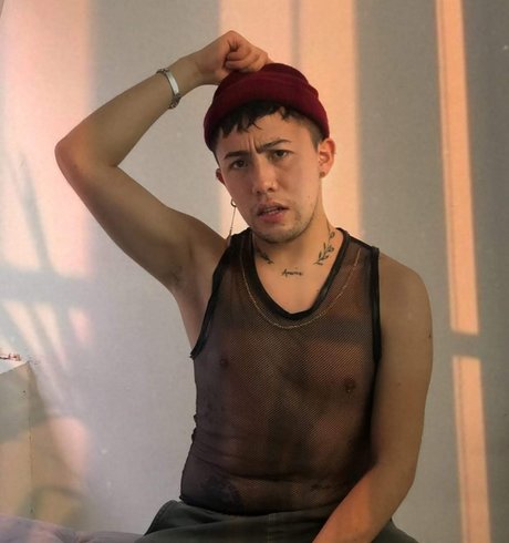 Angelo Josue castillo nackt pornographische bild