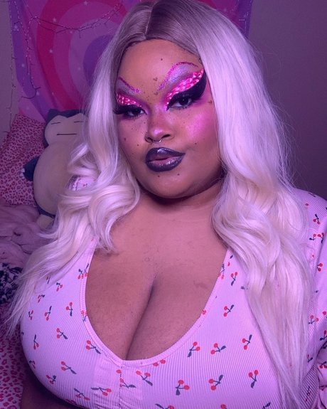 Goddess Xio erotische pornographische bilder