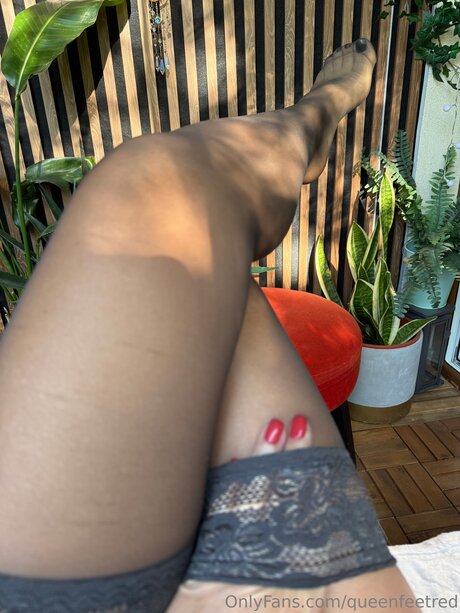 Queenfeetred exklusive hd galerie