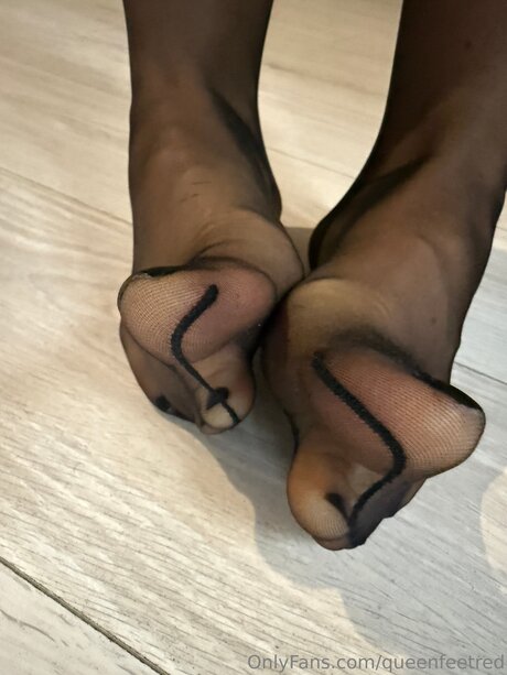 Queenfeetred model heiße bilder