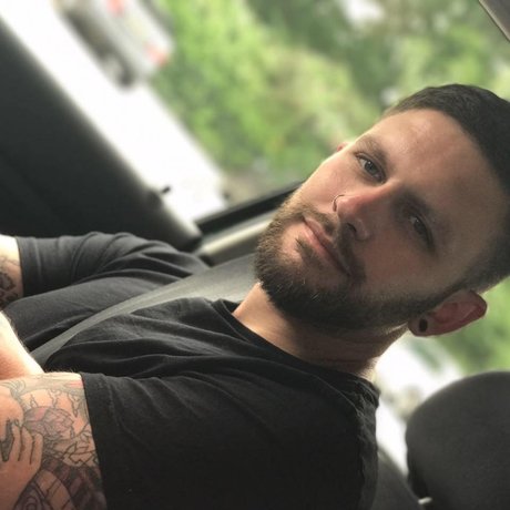 0ddFreshMan erwachsene fotos