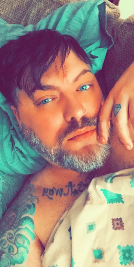 Donnie G13 nacktheit akt galerien