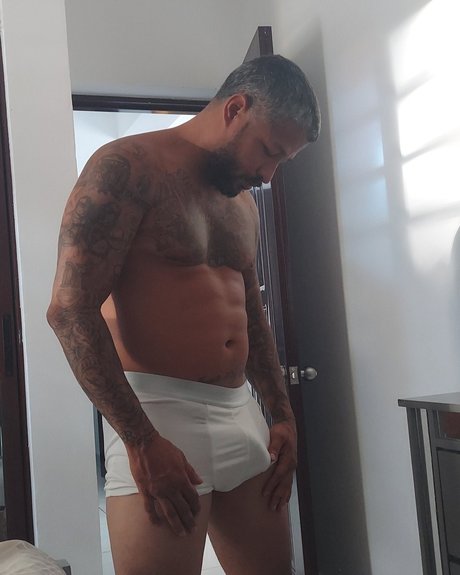 Dominican Studd heiße nette galerien