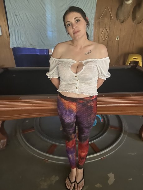 Raina Dawn nacktheit hübsche archiv