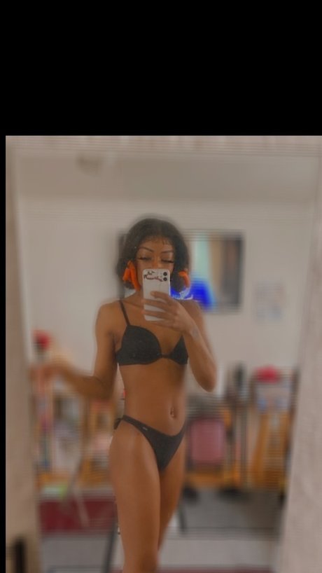 Ree Lywinski nackt heiße bild