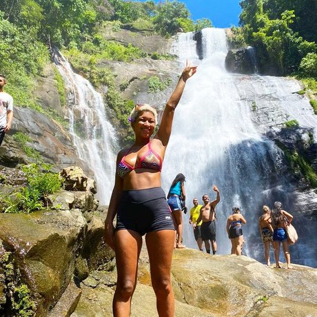 Adriele Oliveira exklusive pornographische bild