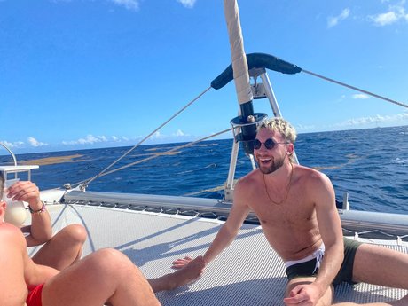 Exhavior hübsche akt galerien