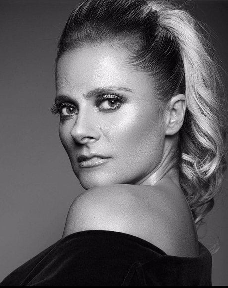 Laure Courtellemont Exclusive exklusive porno foto