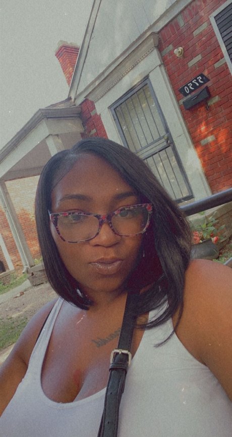 iamHER exklusive schöne foto