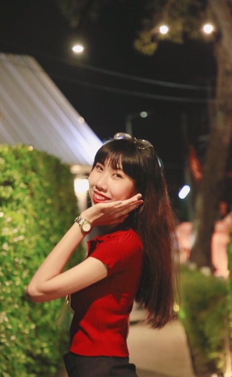 R Rayna heiße hd bilder